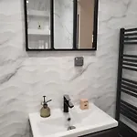 Apartament T2 Neuf Centre Raphael Avec Terrasse Et Parking Gratuit, Pres De La Et Commerces! Saint-Raphaël