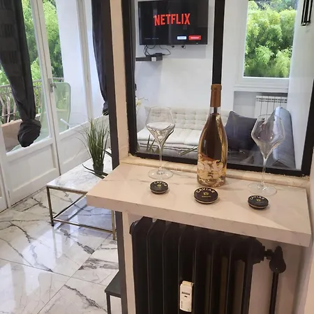 T2 Neuf Centre Raphaël Avec Terrasse Et Parking Gratuit, Prés De La Et Commerces! Saint-Raphaël