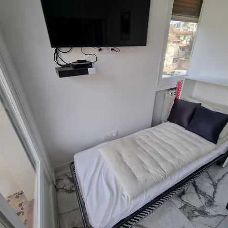 T2 Neuf Centre Raphaël Avec Terrasse Et Parking Gratuit, Prés De La Et Commerces! Appartamento *