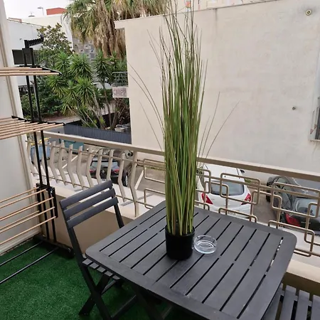 Apartment T2 Neuf Centre Raphael Avec Terrasse Et Parking Gratuit, Kit Linge Et Serviettes Offerts ,pres De La Et Commerces!